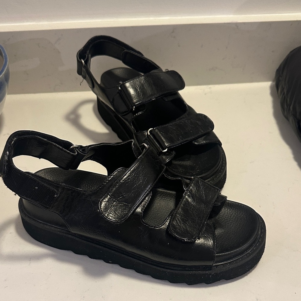 Princess Polly Black Chunky Sandals - Picture 2 of 8